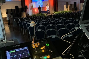 茨城にてディナーショー